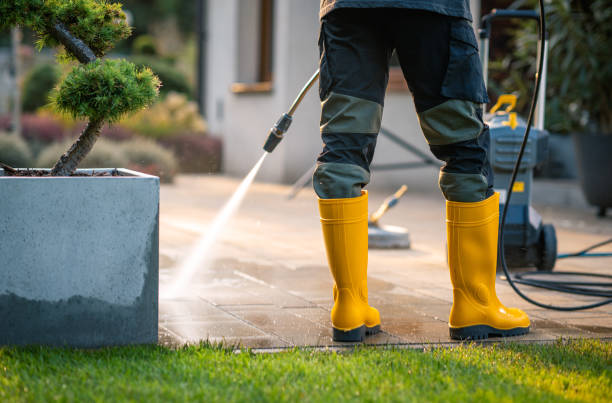 Best Sidewalk Pressure Washing  in Glendale, WI